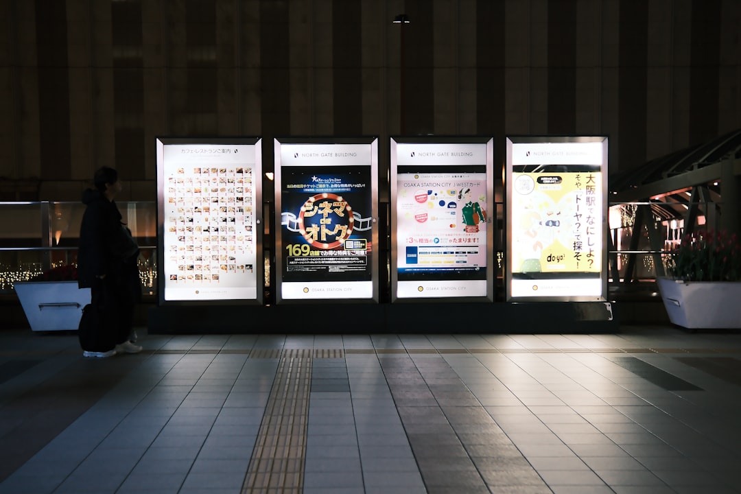 Estratégias de Search Generative Experience aplicadas para otimizar a visibilidade de marcas em plataformas de busca inteligente