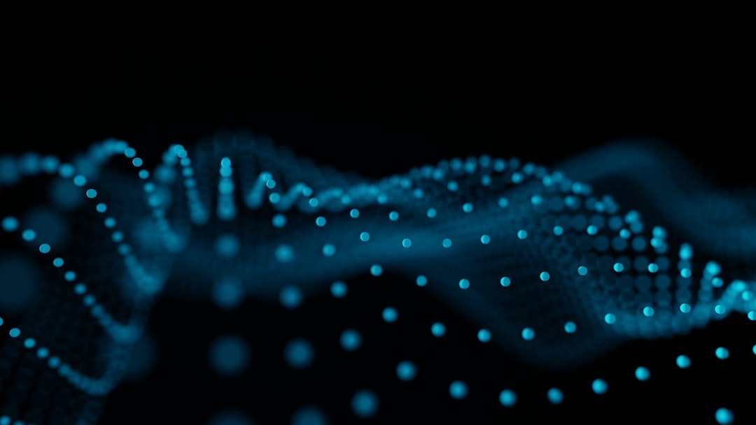 Profissional de marketing analisando dados biométricos para prever o comportamento do consumidor e otimizar estratégias digitais